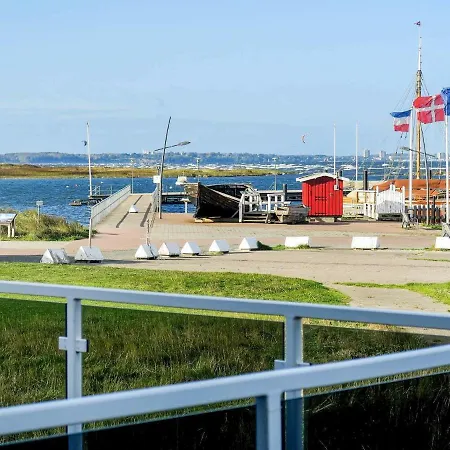 Apartament 6 Person In *